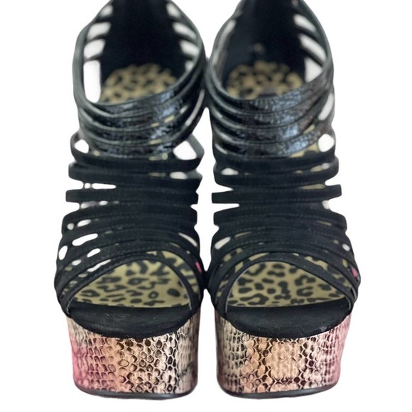 ✨NEW with tag ✨ DOLLHOUSE Sin Black - Picture 3 of 6